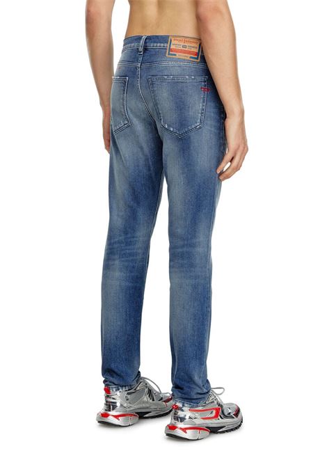 Slim Jeans 2019 D-Strukt 09J61 DIESEL |  | A03558-09J61 32CM01